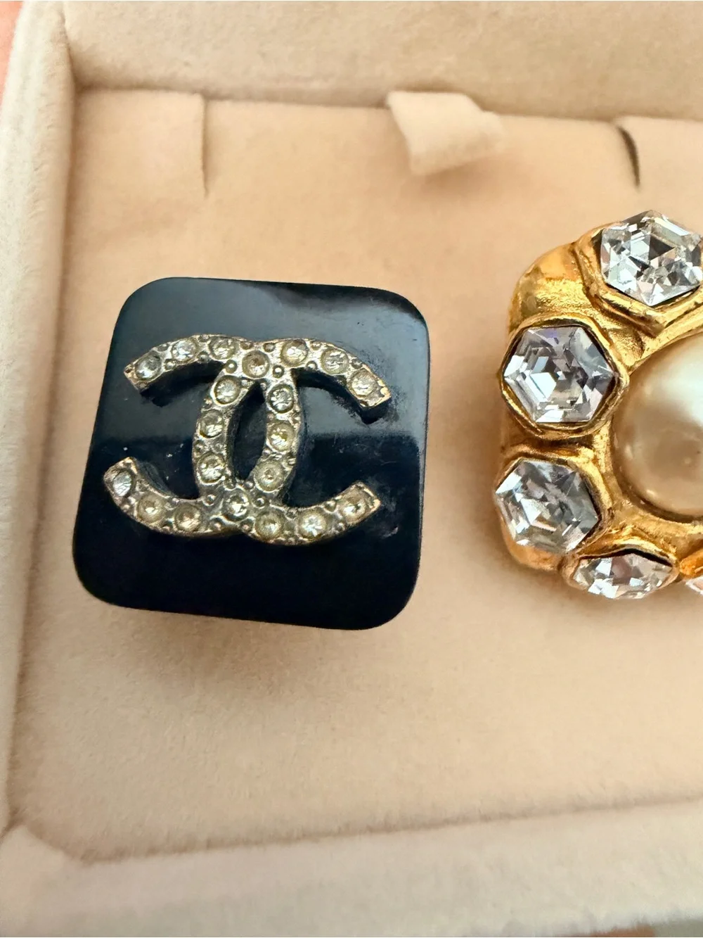 Vintage Chanel 96P Mismatched Clip-On Earrings Resin CC Pearl Crystal